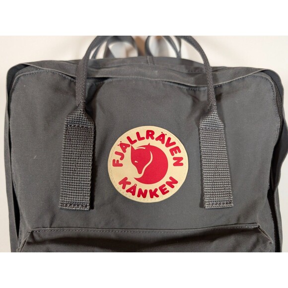 Fjallraven Kanken Classic Backpack Gray 23510 Sweden Canvas Everyday Outdoor - Picture 3 of 7